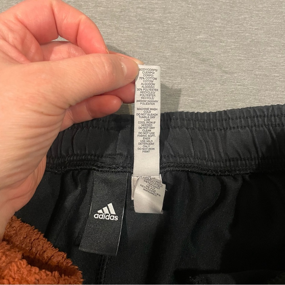 Adidas Black Cotton Blend Athletic Shorts Size Medium Elastic Waist Pockets - Picture 7 of 7